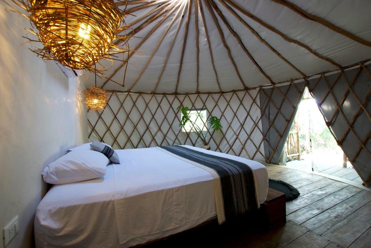Huaya Camp Apartment Плая дел Кармен Екстериор снимка